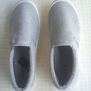 Torrid NEW Women's T Shirt Fabric Comfy Padded Slip-on Sneakers Loafers …